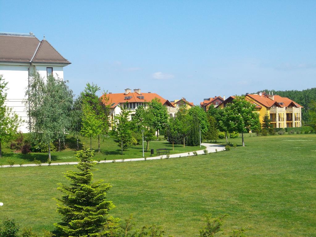 Birdland Panorama Apartman Bük Pokój zdjęcie